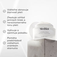 Kelímok krému Medik8 C-Tetra na sivom kamennom bloku na bielom pozadí s jemnými lúčmi svetla. Obrázok obsahuje štyri zaškrtnuté tvrdenia: viditeľne obnovuje rozjasnenie pleti, zlepšuje vzhľad jemných línií a nejednotného tónu pleti, vyživuje a zjemňuje pokožku a pomáha predchádzať viditeľným známkam starnutia.